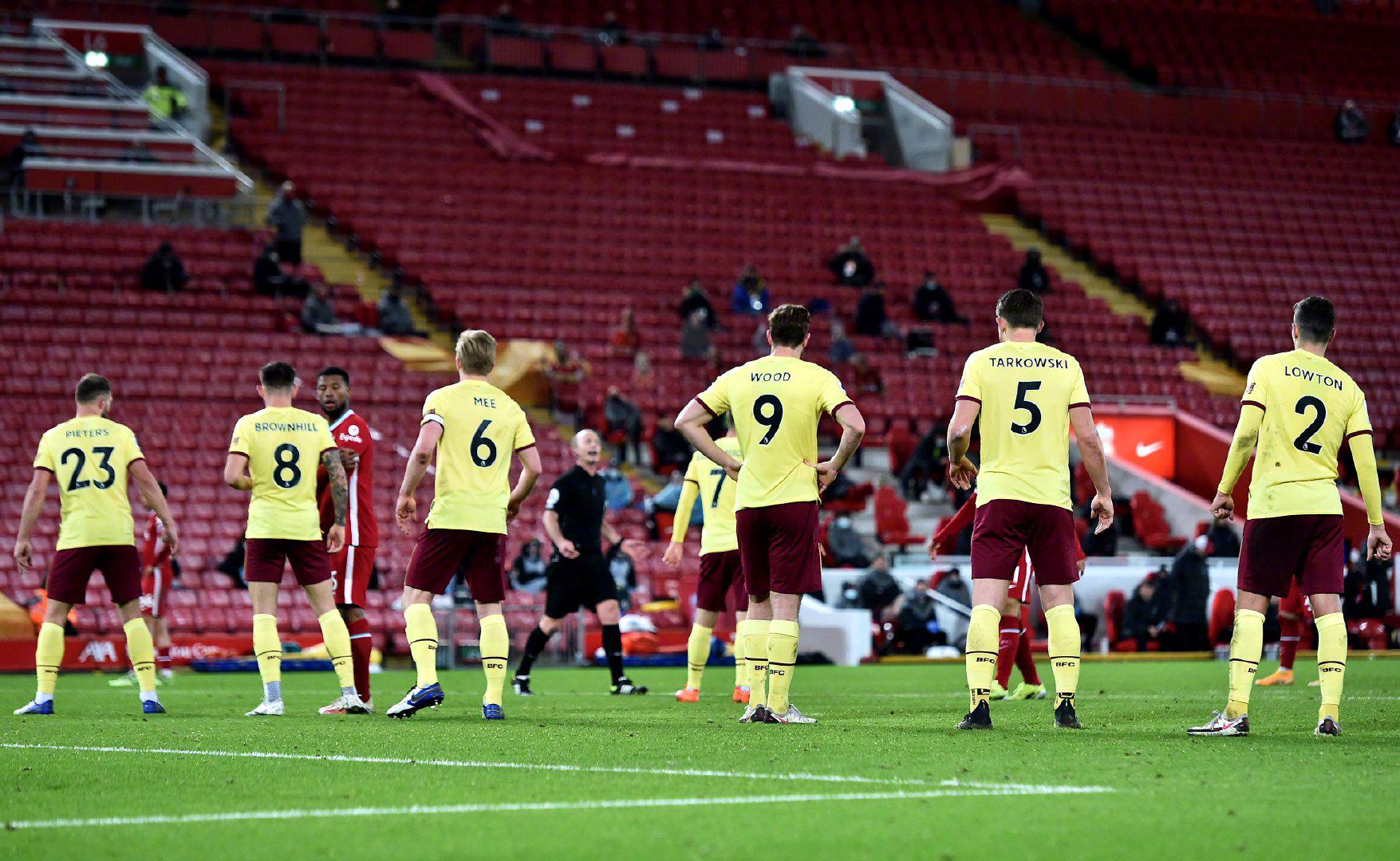 对核心球员 对核心球员